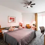 Hotel Troja
