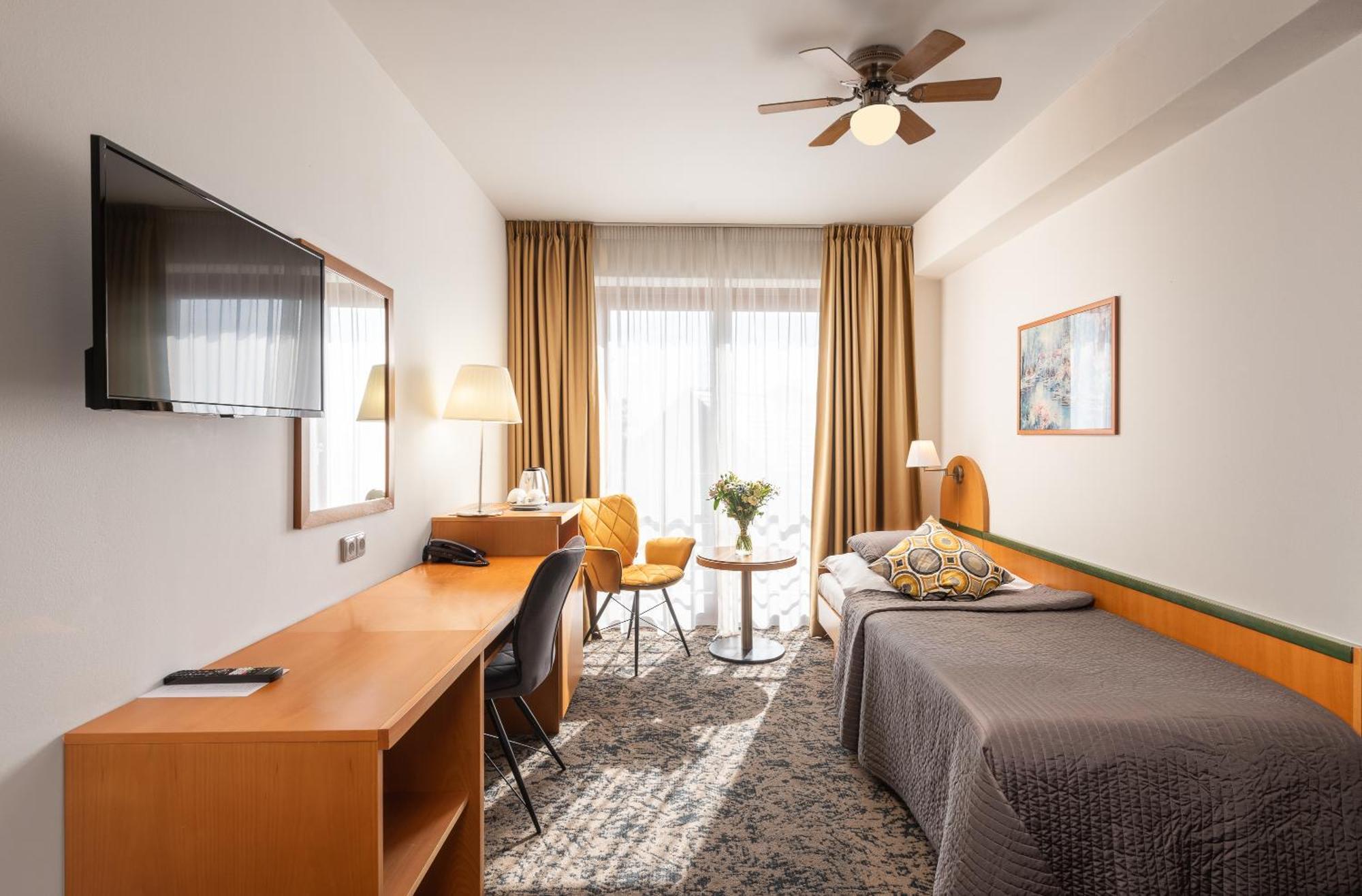 Troja Hotel 4*